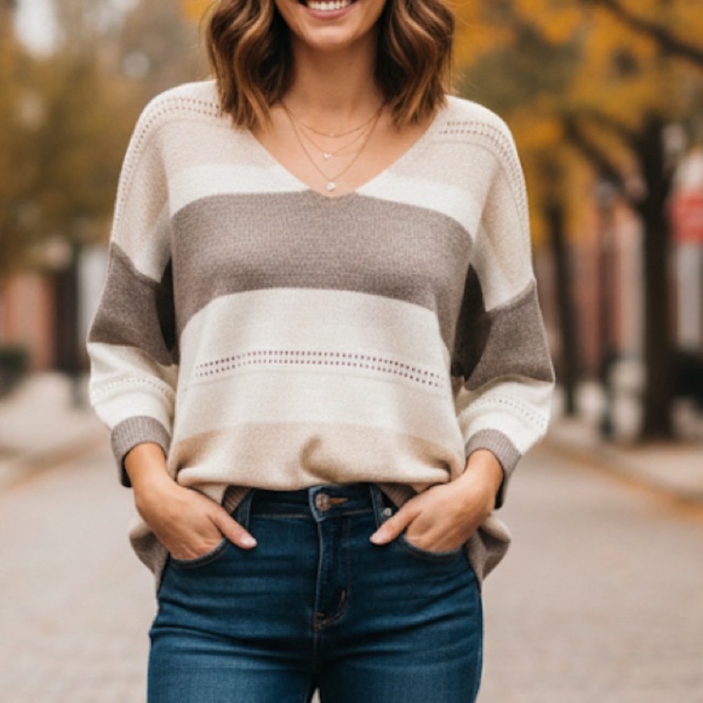 Cream/ Tan Striped Large V-neck 3/4 length Sleeve Sweater - Picture 1 of 6